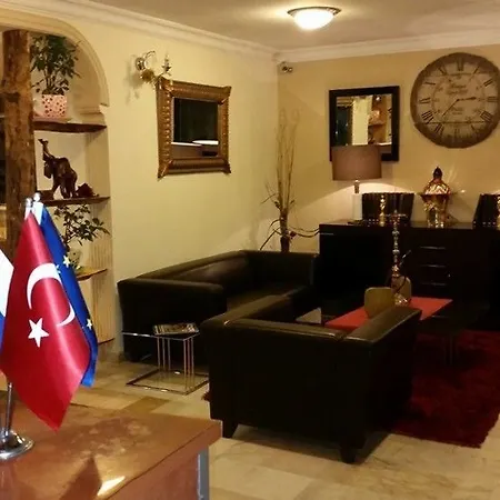 Beyaz Melek Анталья