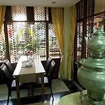 فندق باياز ملك أنطاليا